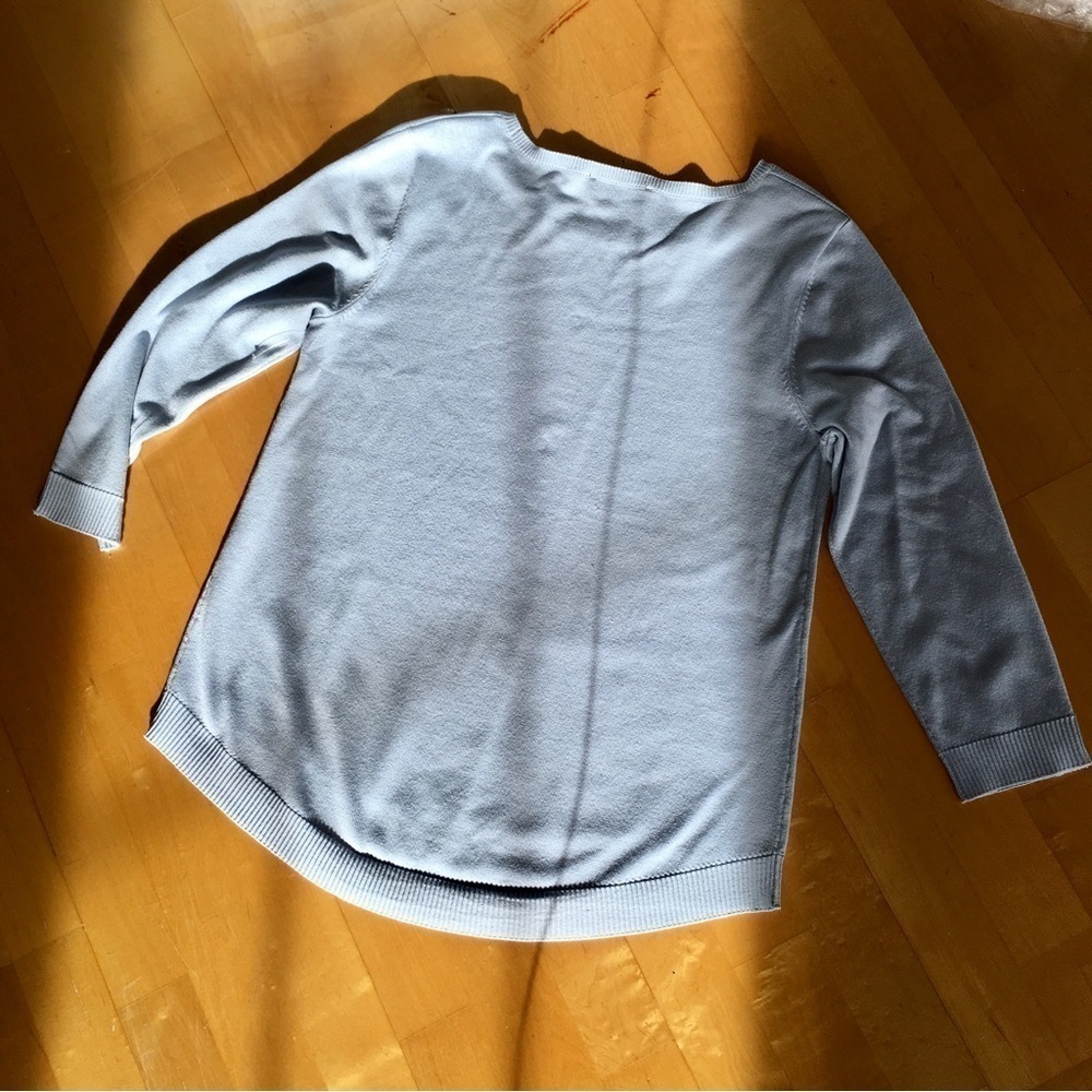 Cable & Gauge Light Blue Sweater Button Detail Size Small - Picture 5 of 17